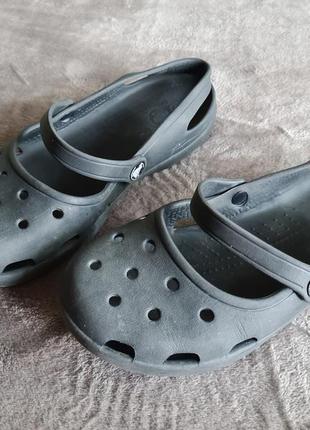 Женские кроксы босоножки crocs сандалии karin clog9 фото