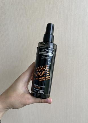 Спрей-скульптор для волосся tresemmé runway collection make waves sculpt & define spray gel 200ml 6.8 oz