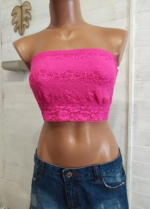 Гарний топ натуральна підкладка на грудях,з боків ребра жорсткості