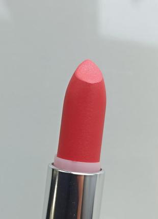 Maybelline hydra extreme помада 445