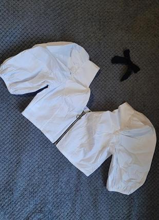 Білосніжний топ, кроп топ, топ на блискавці з об'ємними рукавами