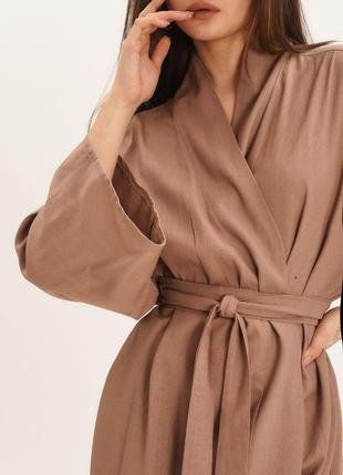 Бежевое платье на запах с широкими рукавами в стиле кимоно из натурального льна2 фото
