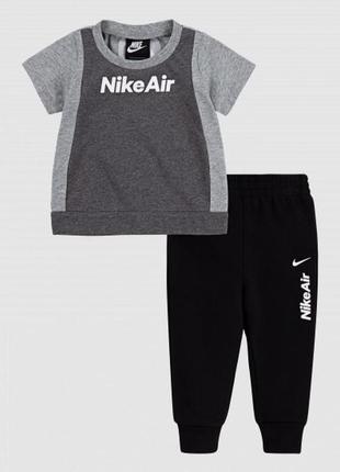 Костю футболка и брюки nike air ss tee & jogger set оригинал