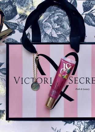 Блиск для губ victorias secret. вікторія сікрет.