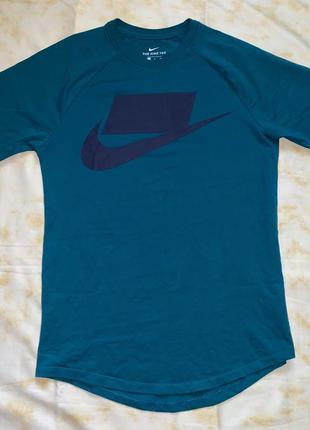 Футболка nike nsw tee, оригінал, розмір м