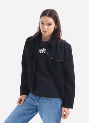 Куртка весенняя женская levi's® ex-boyfriend trucker sherpa1 фото