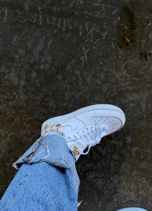 Nike air force 1 lucky charms новинка трендові білі класичні кросівки найк форс з ланцюжком белые кроссовки з цепочкой бренд9 фото