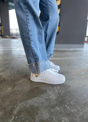 Nike air force 1 lucky charms новинка трендові білі класичні кросівки найк форс з ланцюжком белые кроссовки з цепочкой бренд3 фото