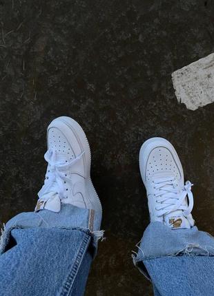Nike air force 1 lucky charms новинка трендові білі класичні кросівки найк форс з ланцюжком белые кроссовки з цепочкой бренд5 фото