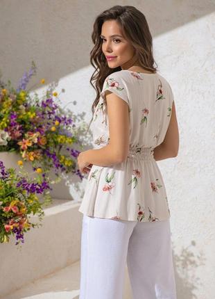 Женственная блузка из хлопковой ткани в цветочный принт2 фото