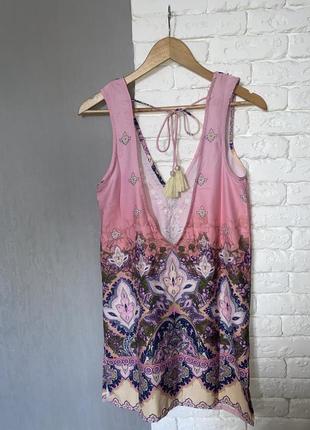 Крутое летнее платье, платье с кисточками на спинке, коротка літня сукня river island xs-s2 фото