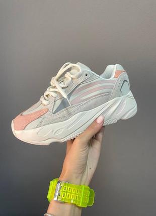 Жіночі кросівки yeezy boost 700 v2 « pink cream »🔥