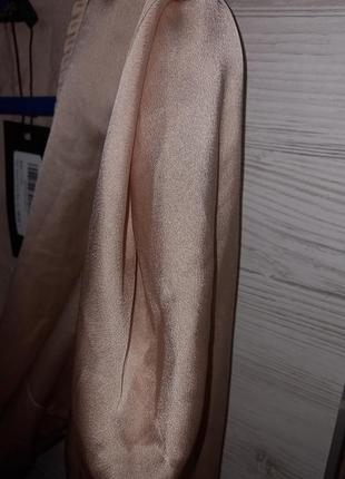 Нарядка сатинова блуза на запах рукава буфи2 фото