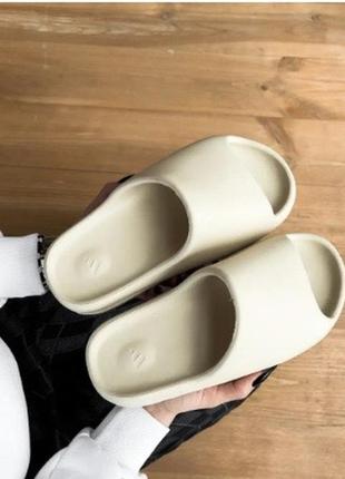 Тапки жіночі adidas yeezy slide bone6 фото