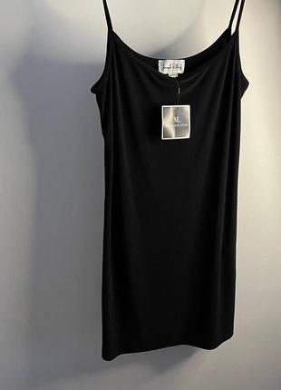 Брендова чорна сукня на бретелях3 фото