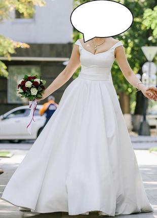 Шикарне весільне плаття5 фото