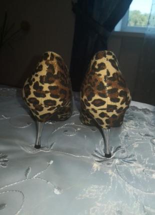 Леопардовые замшевые туфли, р.384 фото