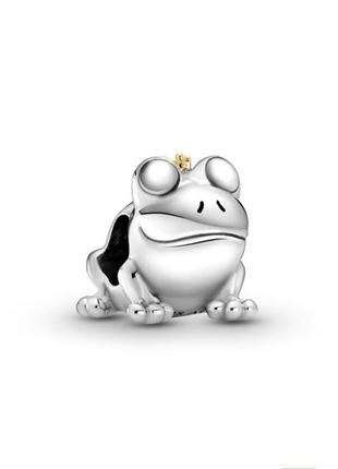Щарм стерлінгове срібло 925 проба жаба жаба принц золота корона казка жабка жабеня сидить пандора