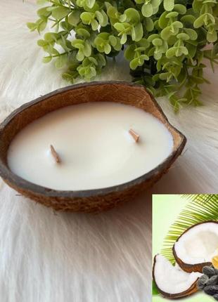 Соевая ароматическая свеча в кокосе «coconut soleil»