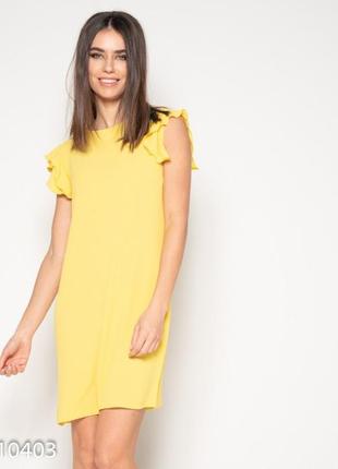 Желтое мини платье с рюшами на рукавах1 фото