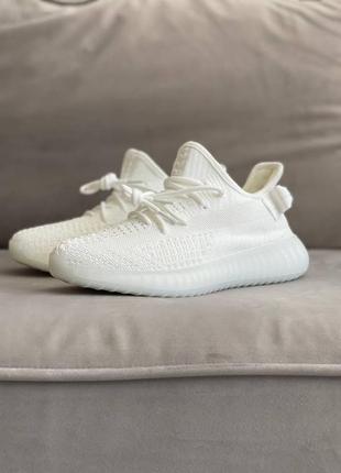 Кросівки yeezy boost 350 v2 triple white7 фото