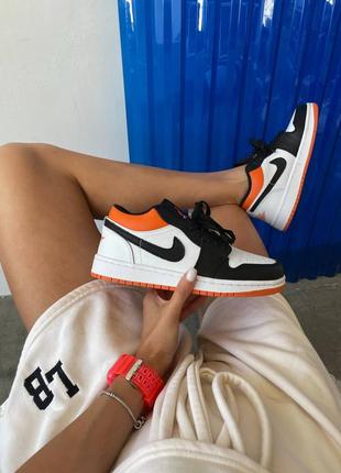 Nike air jordan retro 1 low “black / orange”
 женские кроссовки найк аир джордан8 фото