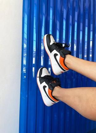 Nike air jordan retro 1 low “black / orange”
 женские кроссовки найк аир джордан9 фото