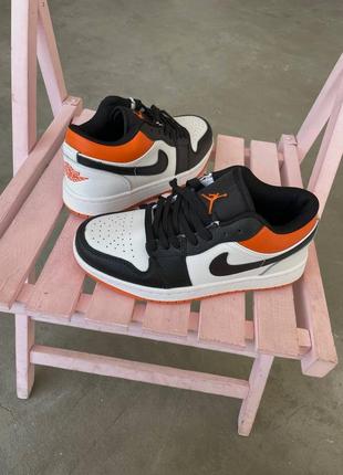 Nike air jordan retro 1 low “black / orange”
 женские кроссовки найк аир джордан3 фото