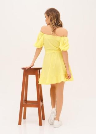 Желтое короткое платье с рукавами-фонариками3 фото