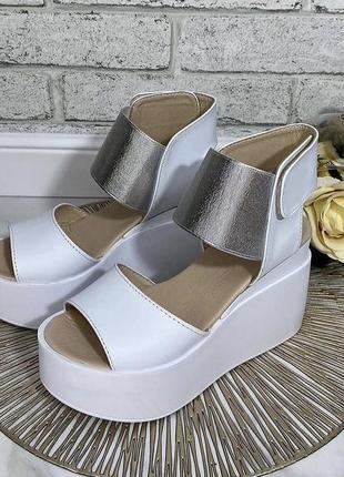 Взуття на танкетці, обувь на танкетке, босоножки, босоніжки, сандалі сандали