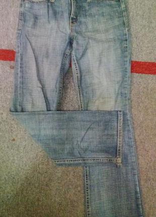Фирменные женские джинсы