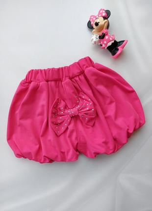Ярко-розовая юбка шорты с бантом и стразами