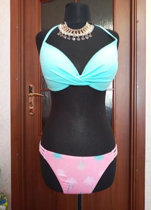 Купальник,р.52,50,48.ц.145 гр