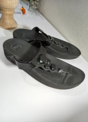 Фірмові жіночі шльопанці fitflop