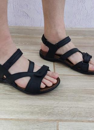 Чоловічі шкіряні сандалі. 9