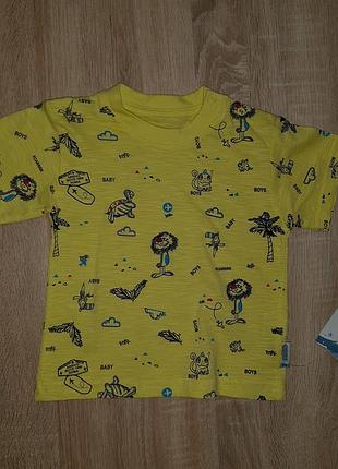 Футболка на кнопках