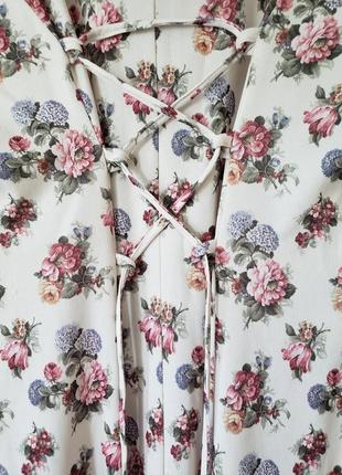 Винтажное миди  платье  от панинтер на пуговицах и шнуровке сзади  принт "розы" ткань полиэфир4 фото