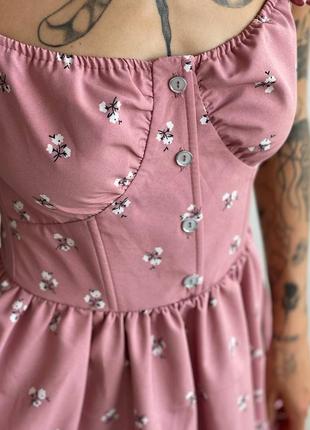 Летнее цветочное платье розовое с корсетным верхом8 фото