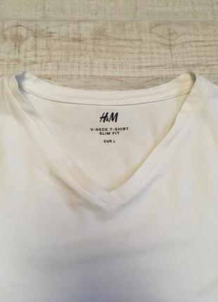 Базова чоловіча мужская біла футболка h&m з v вирізом1 фото