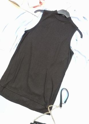 Віскозна футболка топ в рубчик з розрізами з боків розмір s-m