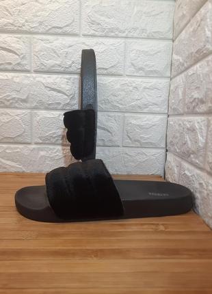 Шльопанці papaya