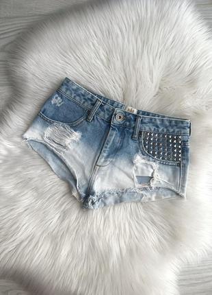 Джинсовые джинсові шорты голубые светлые женские мини короткие рваные с заклёпками1 фото