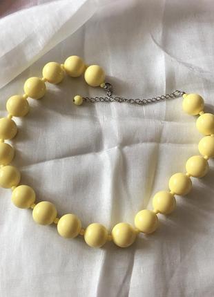Ожерелье с большими бусинами лимонного цвета 43-54 см. италия4 фото