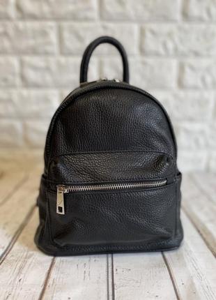 Рюкзак жіночий з натуральної шкіри італія 🇮🇹 нова колекція чорний женский кожаный рюкзак чёрный1 фото