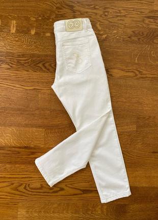 Белые джинсы escada оригинал