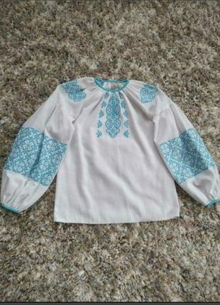 Стильна бірюзова вишиванка