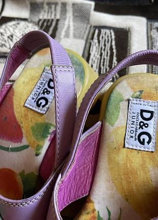Босоніжки для дівчинки d&g 7