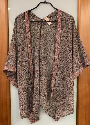 Накидка на купальник