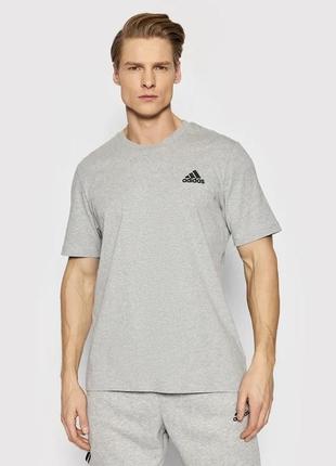 Футболка мужская adidas essentials embroidered small logo gk96417 фото