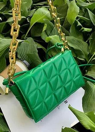 Красива дута стильна зелена сумка золотим ланцюгом і довгим ремінцем золотистими наконечниками є від2 фото
